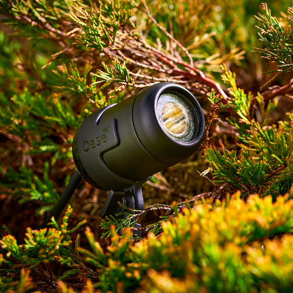 oase-lunaqua-connect-tuinspot-m-solo-wit-sfeer