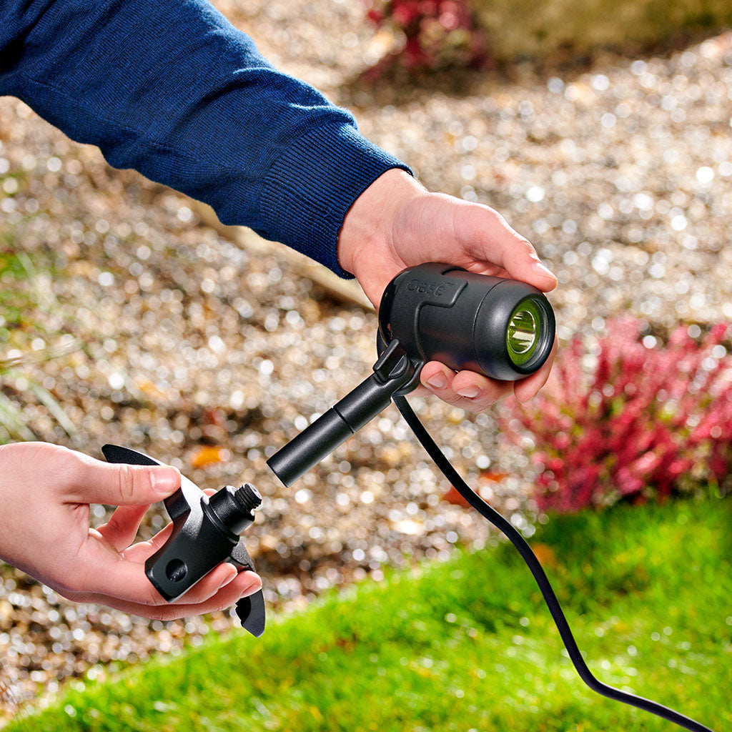 oase-lunaqua-connect-tuinspot-s-solo-wit-voet-sfeer