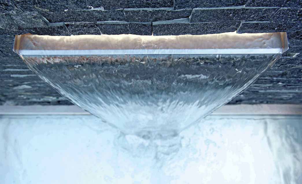 oase-waterfall-illumination-03